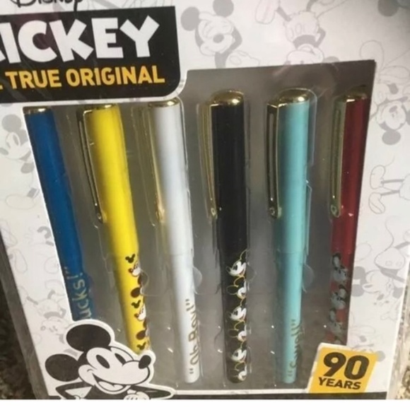 NEW Collector's edition Mickey Mouse pen set - Picture 2 of 3